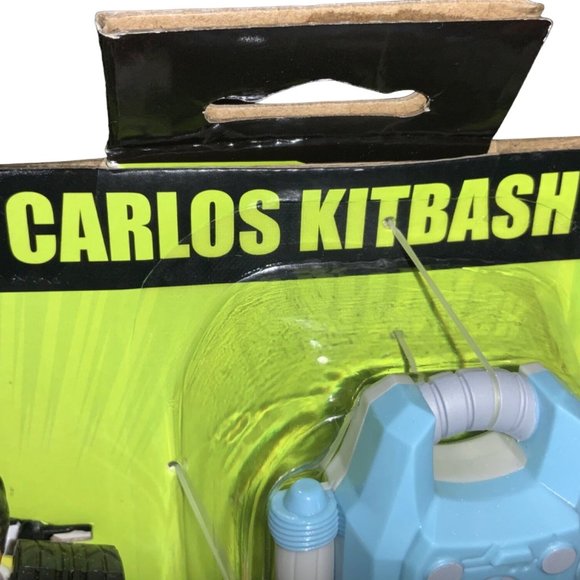 RESCUE HEROES CARLOS KITBASH ACTION FIGURE WITH ACCESSORIES -Fisher Price - Picture 8 of 12